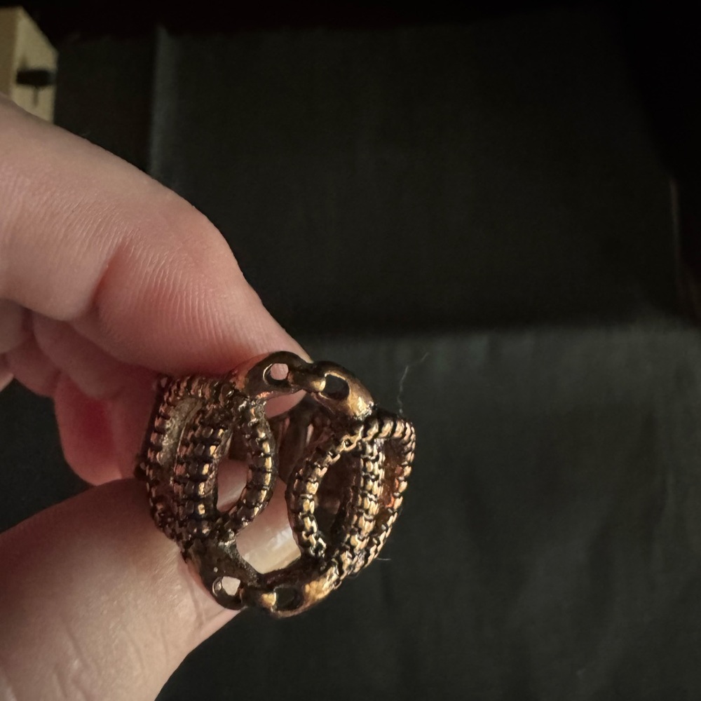 Elegant Gold-Toned Statement Ring
